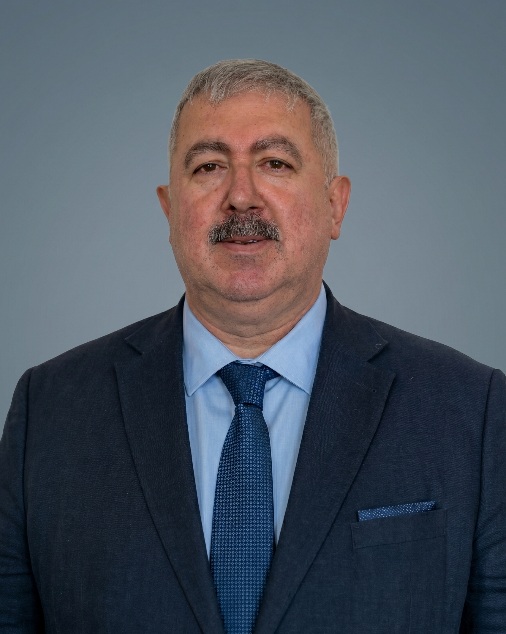 Yönetim Kurulu Üyesi