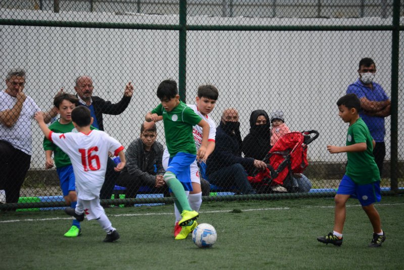 Rizespor Akademi’de Karadeniz Futbol ve Horon Şenliği