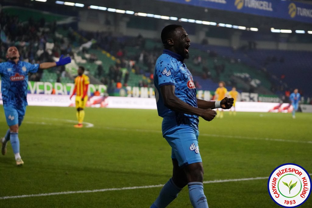 ÇAYKUR RİZESPOR 5 - 1 YENİ MALATYASPOR / bu sezonki en gollü maçımızı oynadık