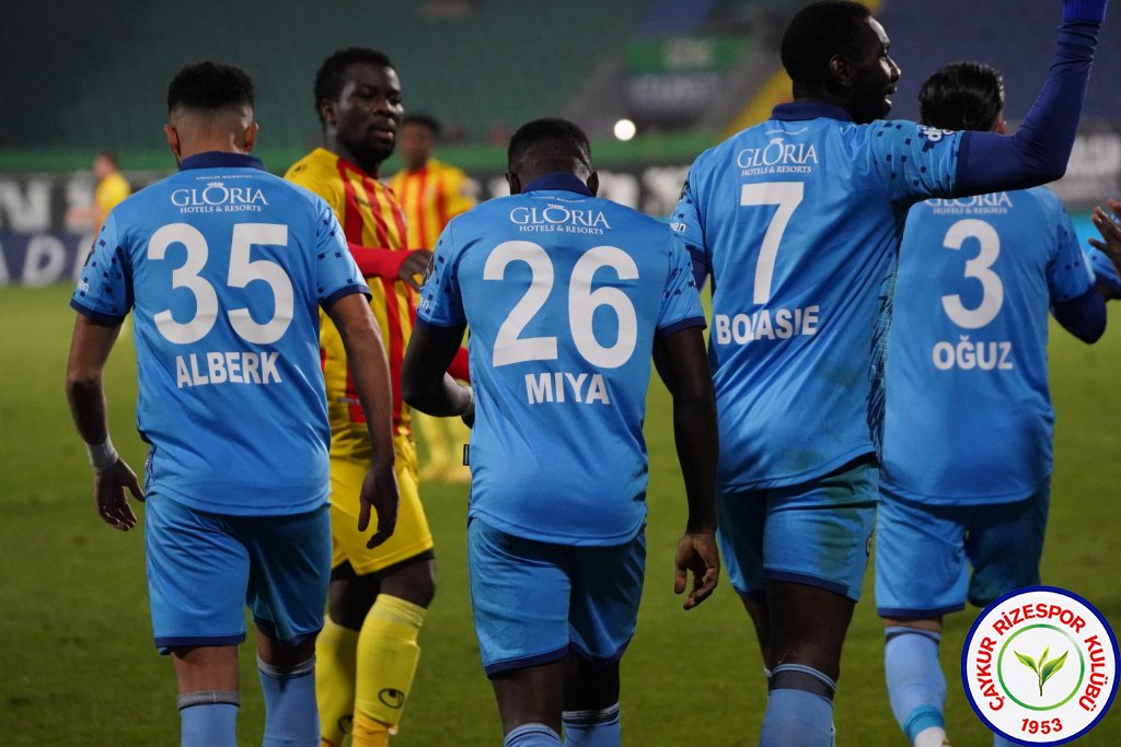 ÇAYKUR RİZESPOR 5 - 1 YENİ MALATYASPOR / bu sezonki en gollü maçımızı oynadık
