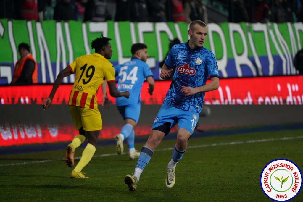 ÇAYKUR RİZESPOR 5 - 1 YENİ MALATYASPOR / bu sezonki en gollü maçımızı oynadık