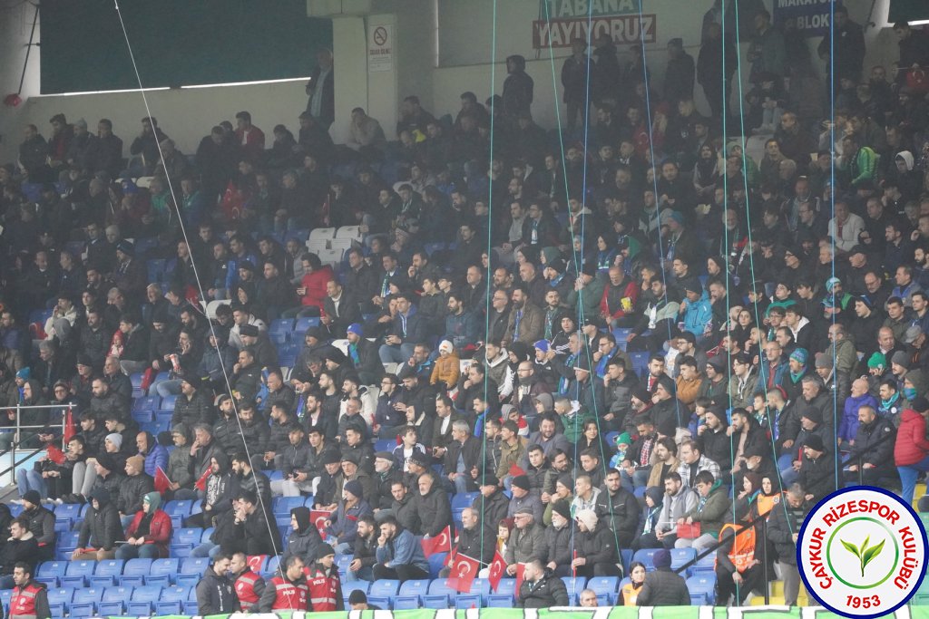 ÇAYKUR RİZESPOR 3 - 1 ALTAY / Üç haftada 9 puan