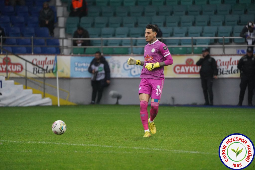 ÇAYKUR RİZESPOR 3 - 1 ALTAY / Üç haftada 9 puan