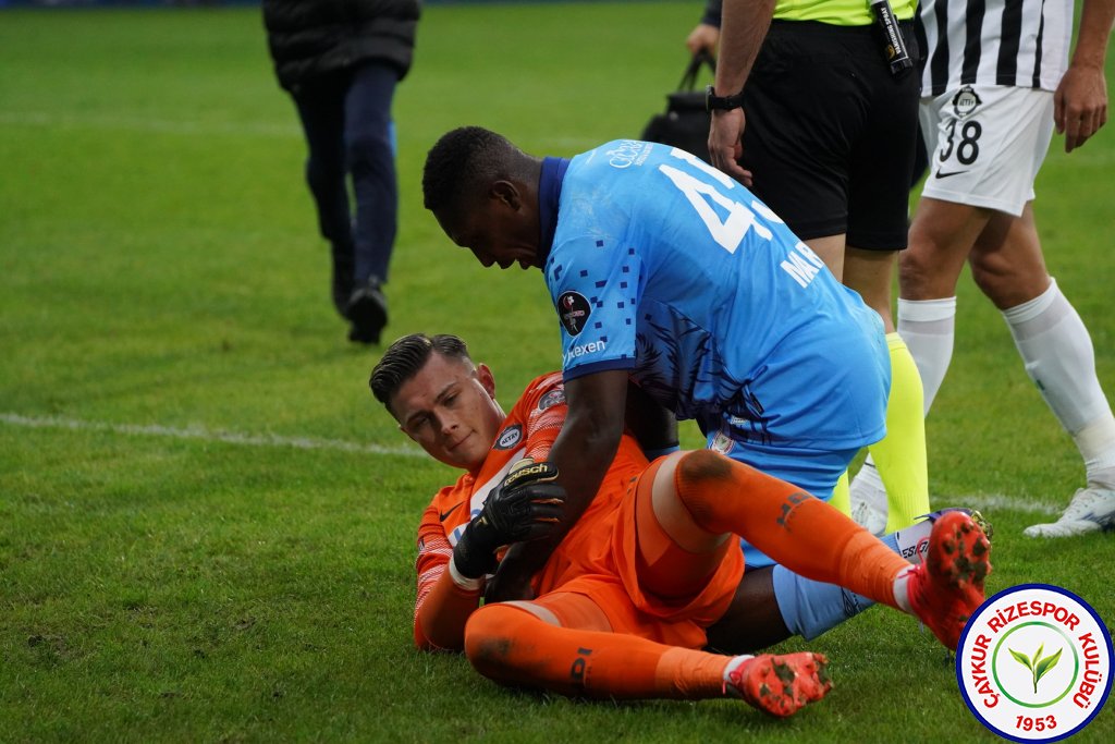 ÇAYKUR RİZESPOR 3 - 1 ALTAY / Üç haftada 9 puan