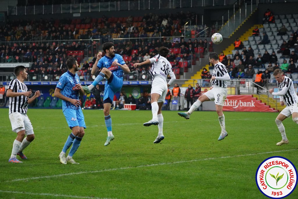 ÇAYKUR RİZESPOR 3 - 1 ALTAY / Üç haftada 9 puan