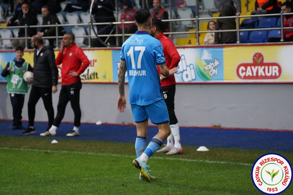 ÇAYKUR RİZESPOR 3 - 1 ALTAY / Üç haftada 9 puan