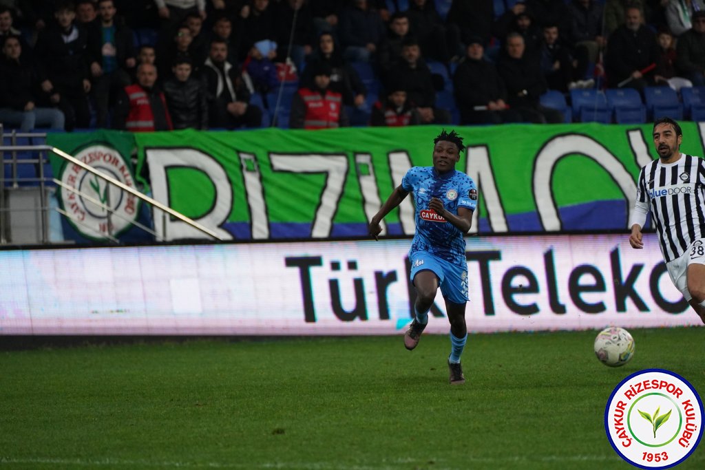 ÇAYKUR RİZESPOR 3 - 1 ALTAY / Üç haftada 9 puan