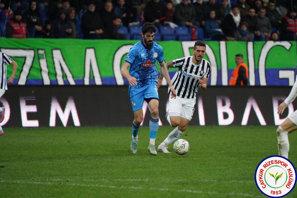 ÇAYKUR RİZESPOR 3 - 1 ALTAY / Üç haftada 9 puan