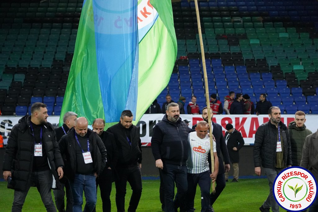 ÇAYKUR RİZESPOR 3 - 1 ALTAY / Üç haftada 9 puan