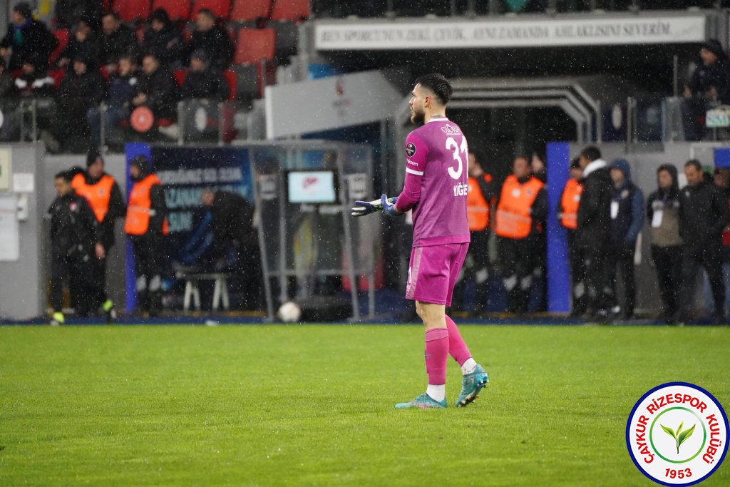 Çaykur Rizespor 4 - 2 Manisa FK / 5 Haftadır Kayıpsız