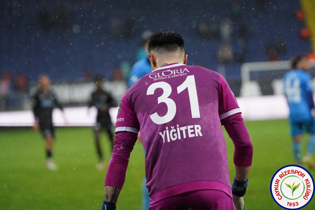 Çaykur Rizespor 4 - 2 Manisa FK / 5 Haftadır Kayıpsız