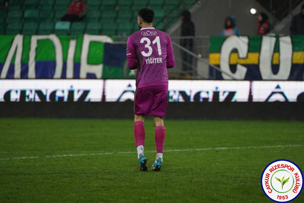 Çaykur Rizespor 4 - 2 Manisa FK / 5 Haftadır Kayıpsız