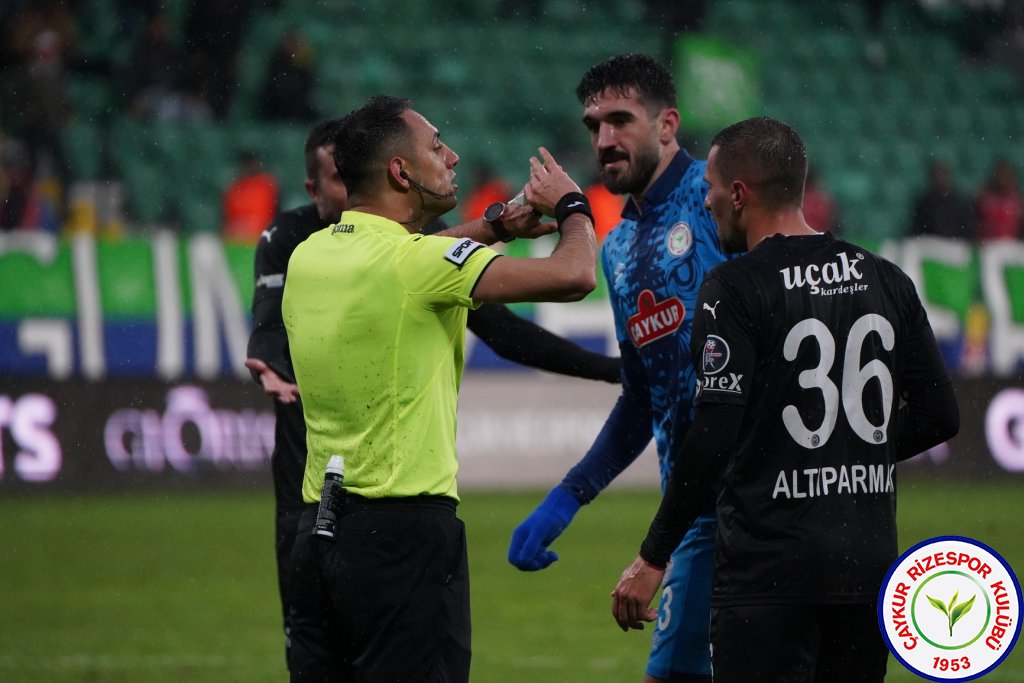 Çaykur Rizespor 4 - 2 Manisa FK / 5 Haftadır Kayıpsız