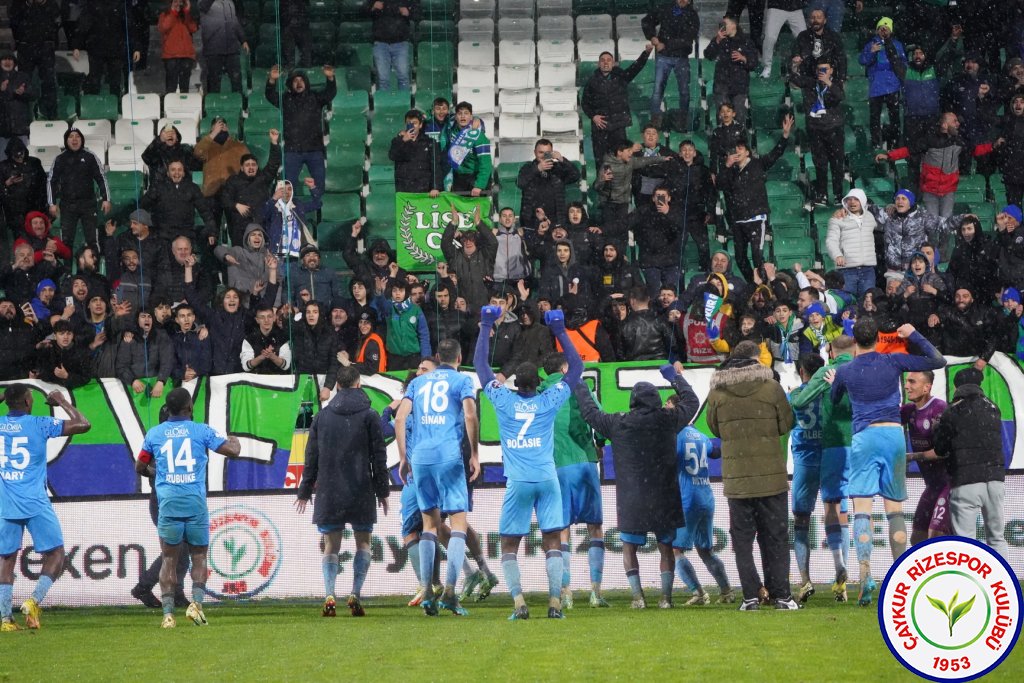 Çaykur Rizespor 4 - 2 Manisa FK / 5 Haftadır Kayıpsız