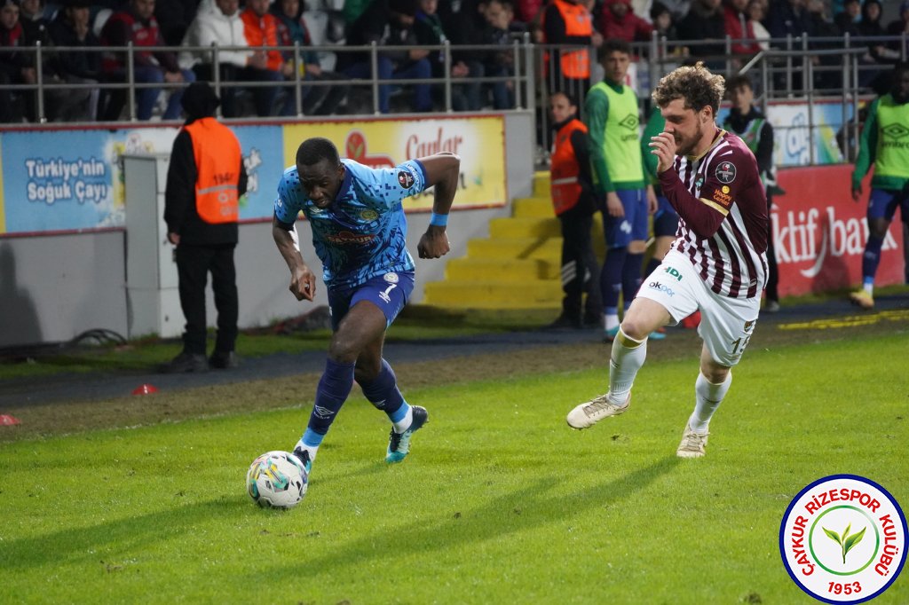 ÇAYKUR RİZESPOR 0 - 0 BEYÇİMENTO BANDIRMASPOR / 53 Puana Ulaştık