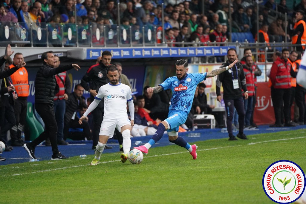 ÇAYKUR RİZESPOR 4-2 TUZLASPOR / Şampiyonluk Yolunda Bir Engel Daha Geçildi