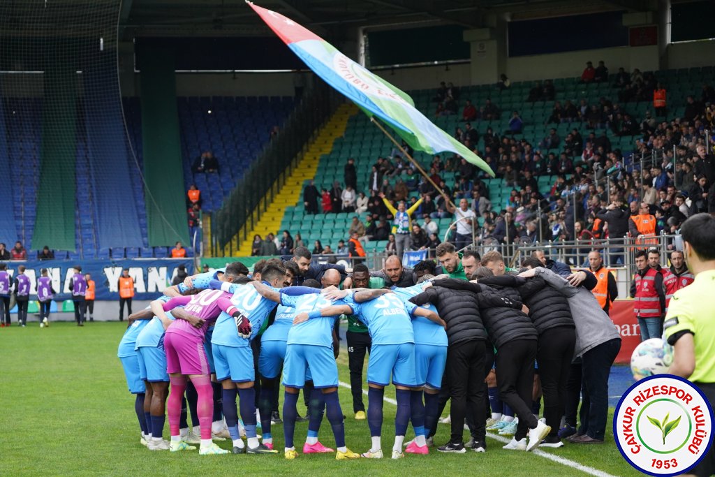 ÇAYKUR RİZESPOR 4-2 TUZLASPOR / Şampiyonluk Yolunda Bir Engel Daha Geçildi