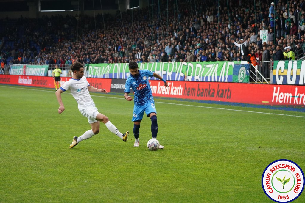 ÇAYKUR RİZESPOR 4-2 TUZLASPOR / Şampiyonluk Yolunda Bir Engel Daha Geçildi