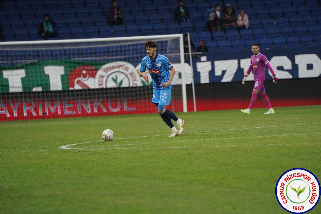 ÇAYKUR RİZESPOR 4-2 TUZLASPOR / Şampiyonluk Yolunda Bir Engel Daha Geçildi