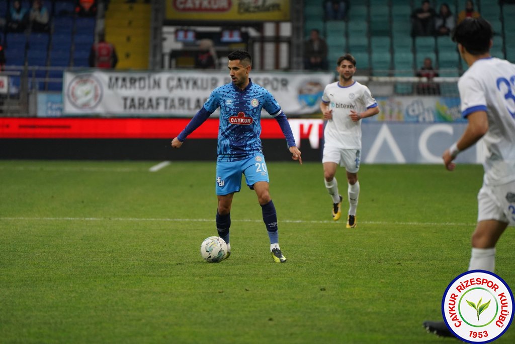ÇAYKUR RİZESPOR 4-2 TUZLASPOR / Şampiyonluk Yolunda Bir Engel Daha Geçildi
