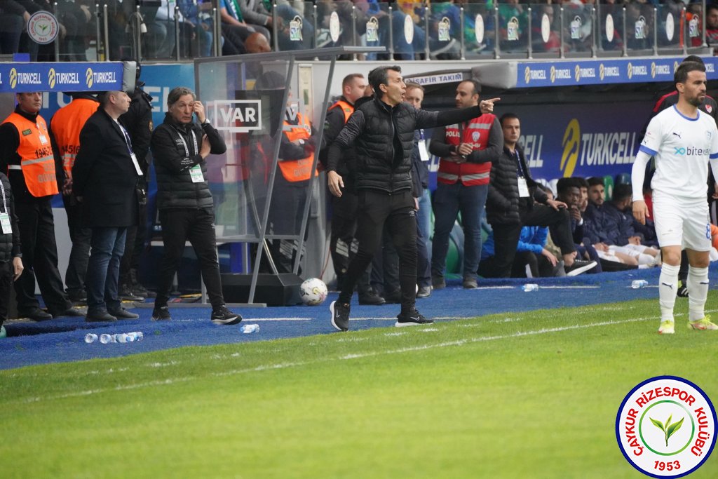 ÇAYKUR RİZESPOR 4-2 TUZLASPOR / Şampiyonluk Yolunda Bir Engel Daha Geçildi