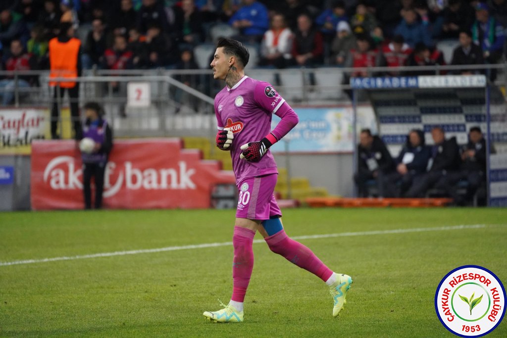 ÇAYKUR RİZESPOR 4-2 TUZLASPOR / Şampiyonluk Yolunda Bir Engel Daha Geçildi