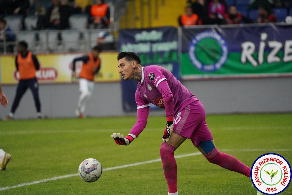 ÇAYKUR RİZESPOR 4-2 TUZLASPOR / Şampiyonluk Yolunda Bir Engel Daha Geçildi