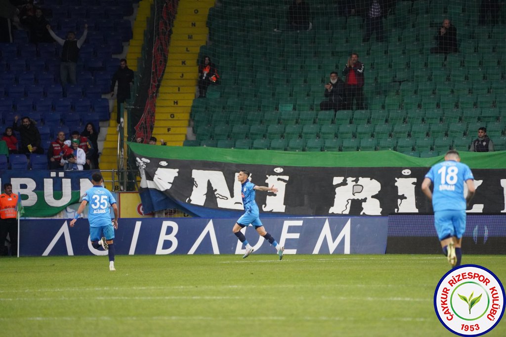 ÇAYKUR RİZESPOR 4-2 TUZLASPOR / Şampiyonluk Yolunda Bir Engel Daha Geçildi