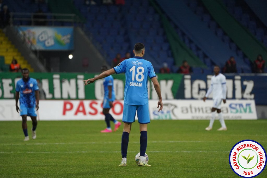 ÇAYKUR RİZESPOR 4-2 TUZLASPOR / Şampiyonluk Yolunda Bir Engel Daha Geçildi
