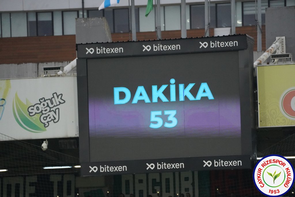 ÇAYKUR RİZESPOR 4-2 TUZLASPOR / Şampiyonluk Yolunda Bir Engel Daha Geçildi