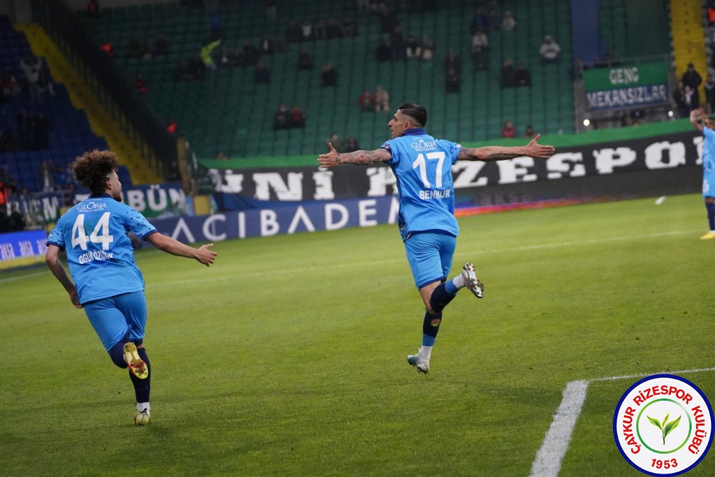ÇAYKUR RİZESPOR 4-2 TUZLASPOR / Şampiyonluk Yolunda Bir Engel Daha Geçildi