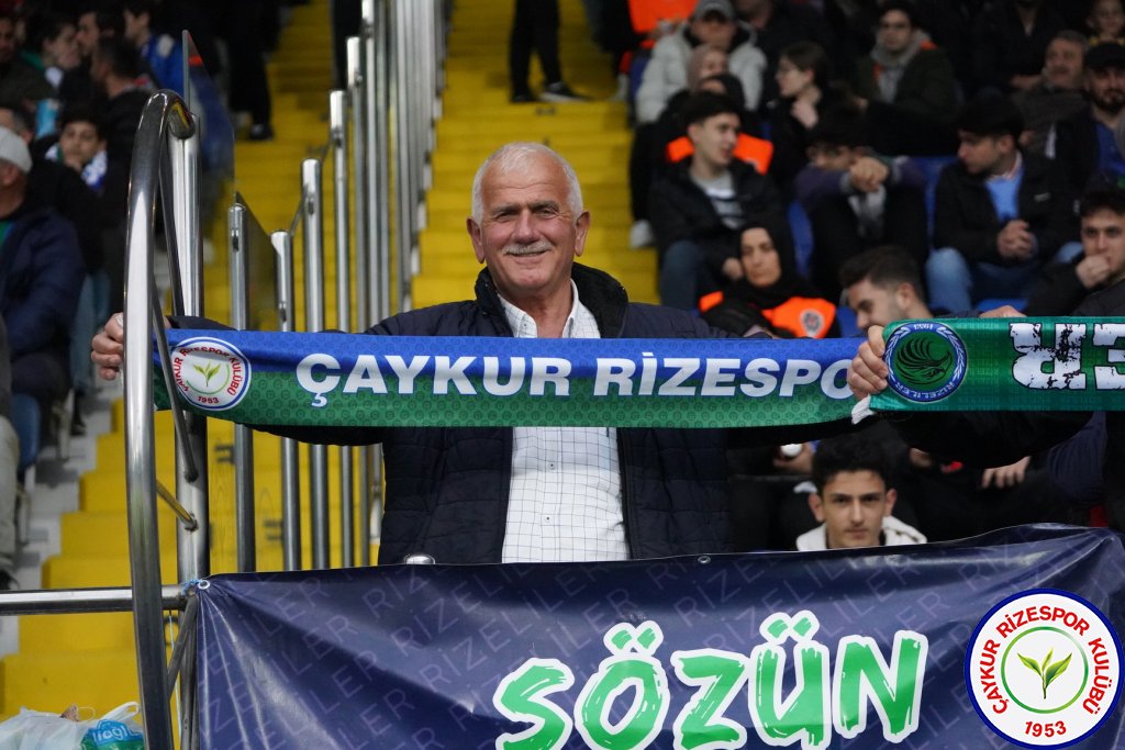 ÇAYKUR RİZESPOR 4-2 TUZLASPOR / Şampiyonluk Yolunda Bir Engel Daha Geçildi