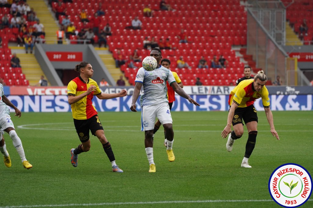 GÖZTEPE A.Ş. 3 - 3 ÇAYKUR RİZESPOR A.Ş. / Harika geri dönüş ve çok değerli bir puan