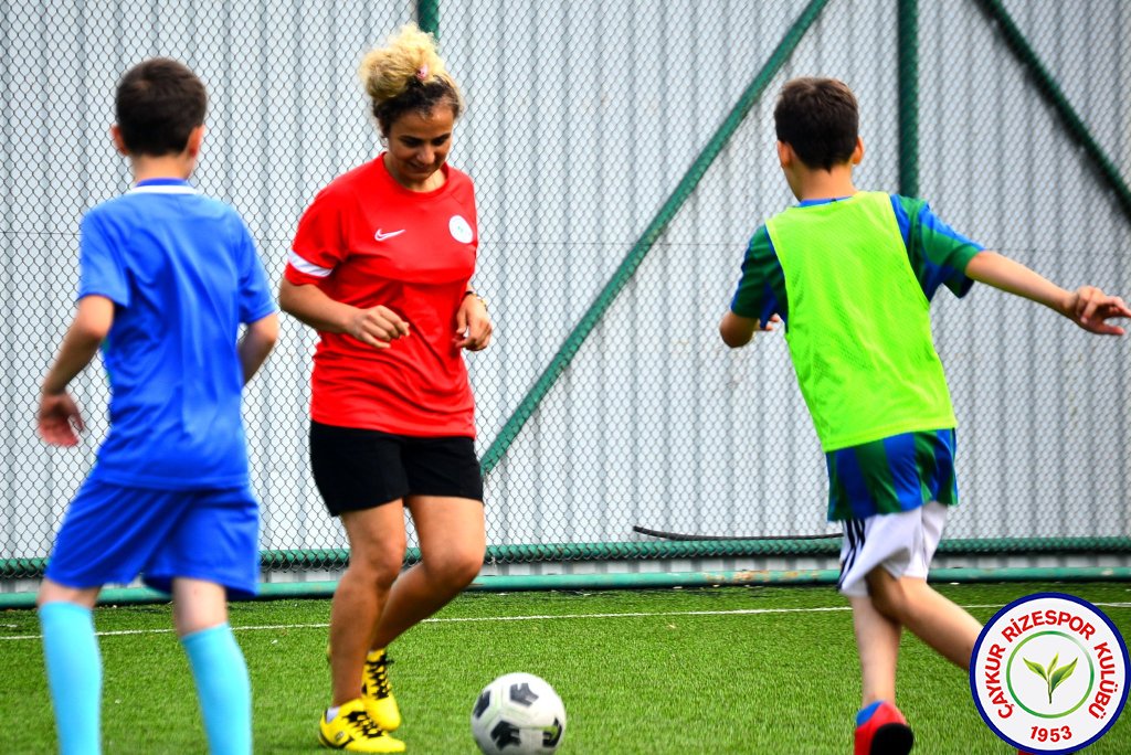 Anne - Baba Haydi Futbola Aile Şenliği