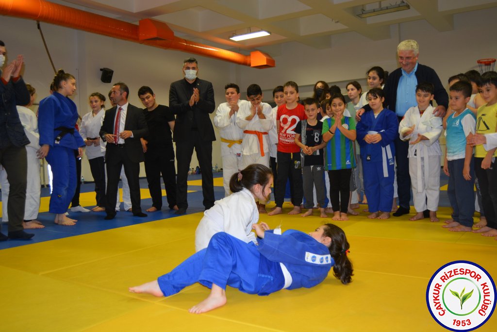 Yöneticilerimiz Çaykur Rizespor Judo Takımımızı ziyaret Etti