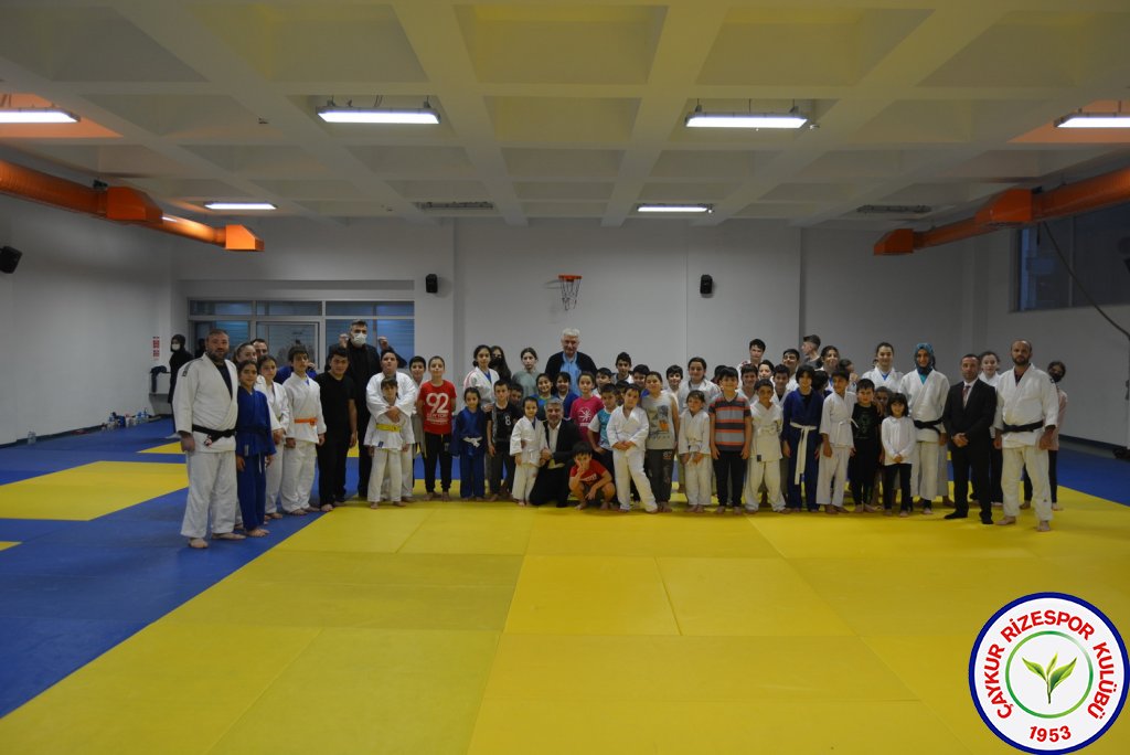 Yöneticilerimiz Çaykur Rizespor Judo Takımımızı ziyaret Etti