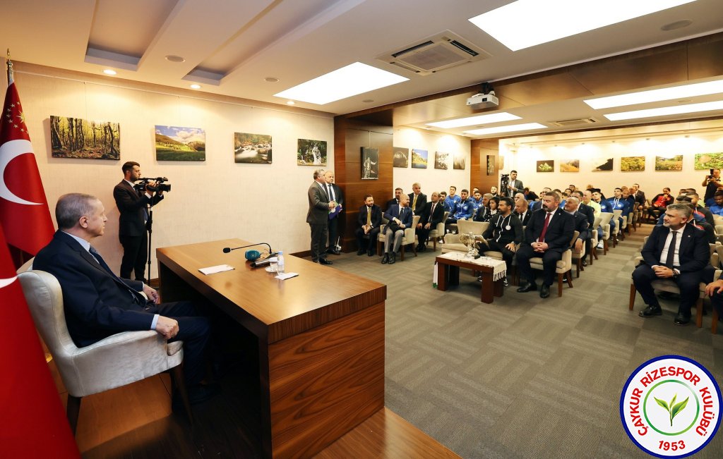 Cumhurbaşkanımız Recep Tayyip Erdoğan, Çaykur Rizespor Kulübü'nü kabul etti.