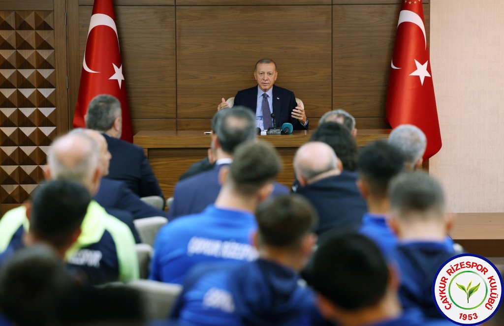 Cumhurbaşkanımız Recep Tayyip Erdoğan, Çaykur Rizespor Kulübü'nü kabul etti.