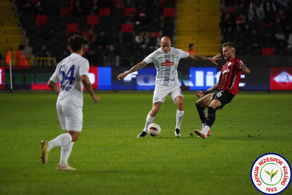 GAZİANTEP FUTBOL KULÜBÜ A.Ş. 2 - 0 ÇAYKUR RİZESPOR A.Ş.