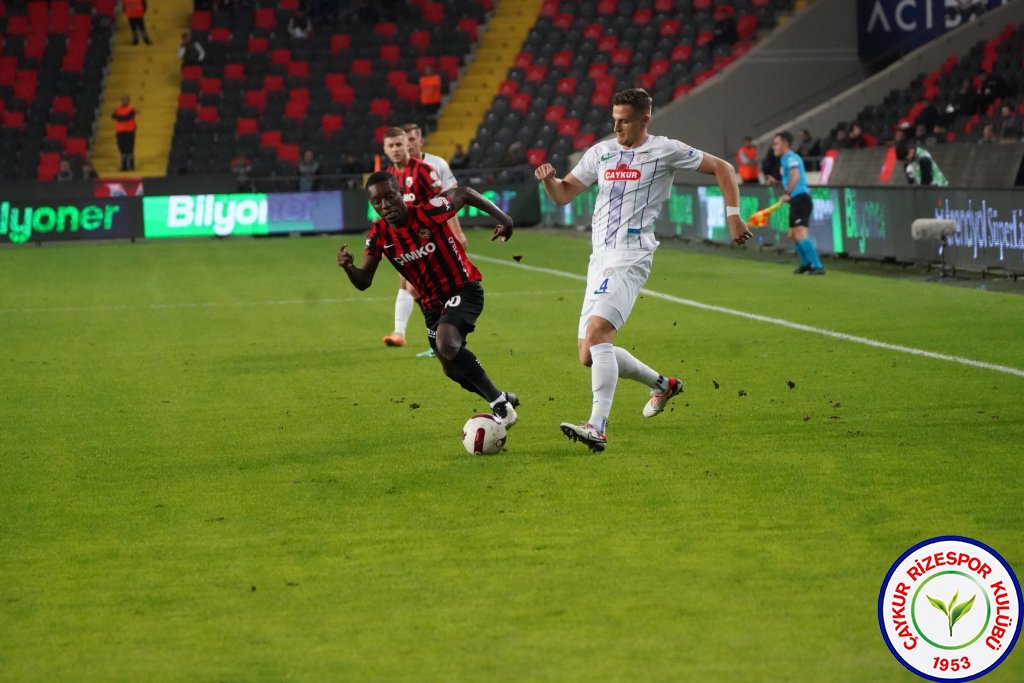 GAZİANTEP FUTBOL KULÜBÜ A.Ş. 2 - 0 ÇAYKUR RİZESPOR A.Ş.