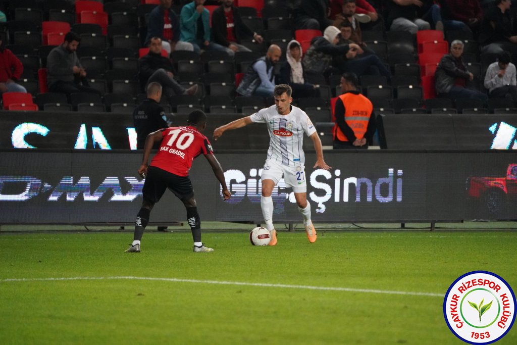 GAZİANTEP FUTBOL KULÜBÜ A.Ş. 2 - 0 ÇAYKUR RİZESPOR A.Ş.