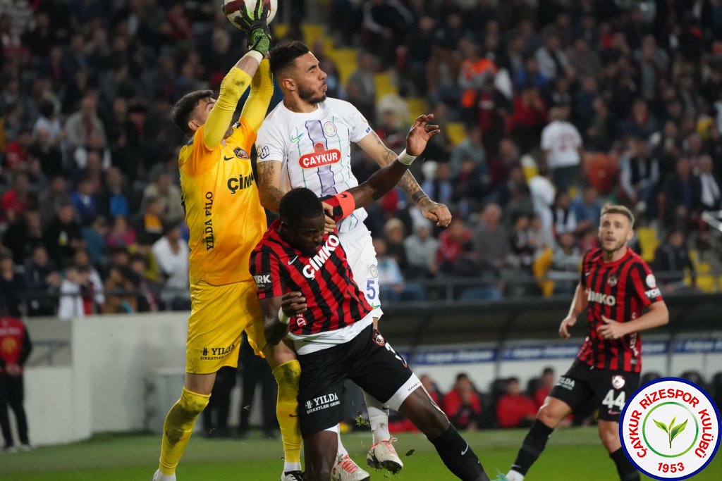 GAZİANTEP FUTBOL KULÜBÜ A.Ş. 2 - 0 ÇAYKUR RİZESPOR A.Ş.
