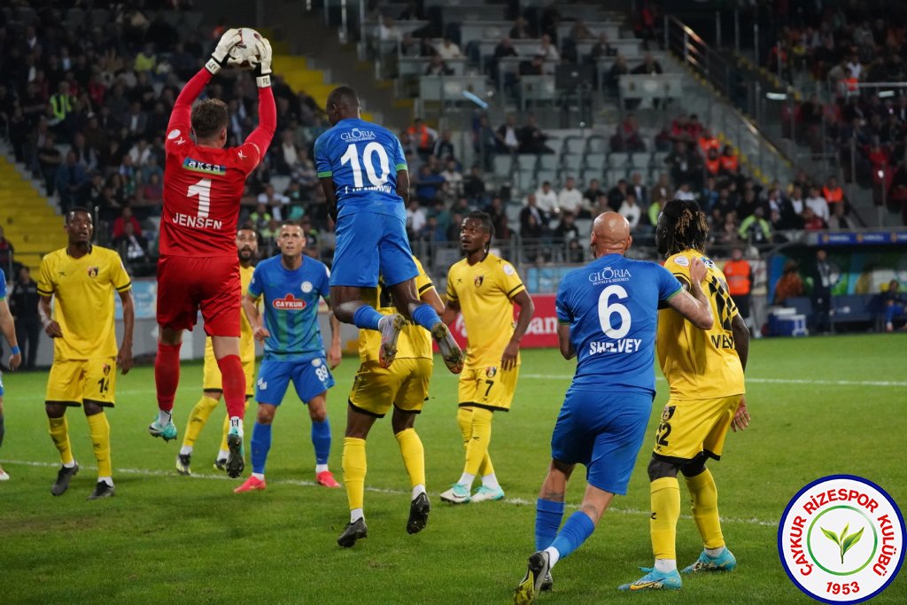 ÇAYKUR RİZESPOR A.Ş. 1-1 İSTANBULSPOR A.Ş.