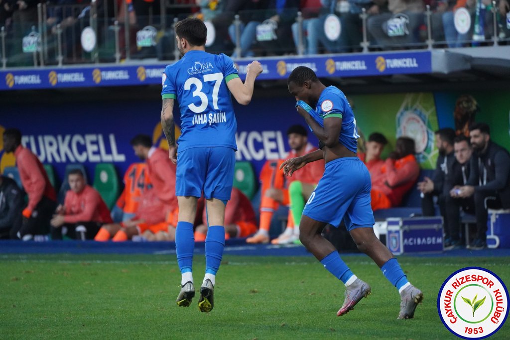 ÇAYKUR RİZESPOR 3 - 2 RAMS BAŞAKŞEHİR FUTBOL KULÜBÜ