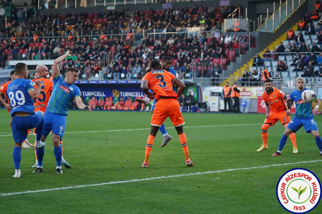 ÇAYKUR RİZESPOR 3 - 2 RAMS BAŞAKŞEHİR FUTBOL KULÜBÜ