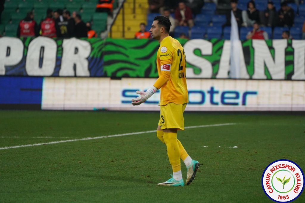 ÇAYKUR RİZESPOR 3 - 2 RAMS BAŞAKŞEHİR FUTBOL KULÜBÜ