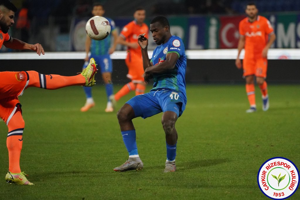 ÇAYKUR RİZESPOR 3 - 2 RAMS BAŞAKŞEHİR FUTBOL KULÜBÜ