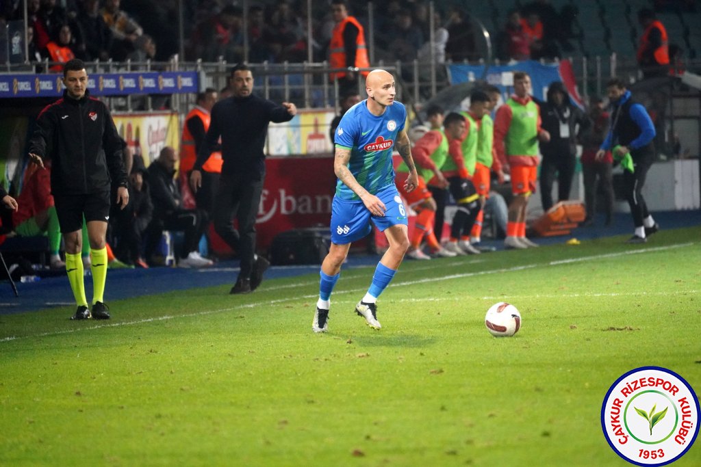 ÇAYKUR RİZESPOR 3 - 2 RAMS BAŞAKŞEHİR FUTBOL KULÜBÜ