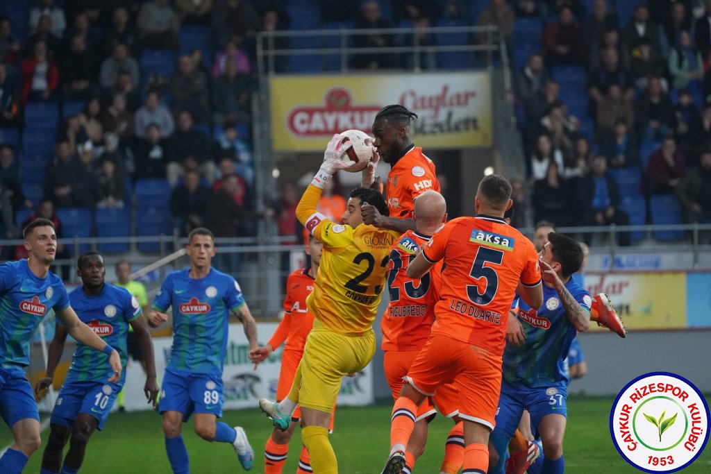 ÇAYKUR RİZESPOR 3 - 2 RAMS BAŞAKŞEHİR FUTBOL KULÜBÜ