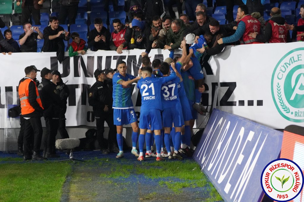 ÇAYKUR RİZESPOR 3 - 2 RAMS BAŞAKŞEHİR FUTBOL KULÜBÜ